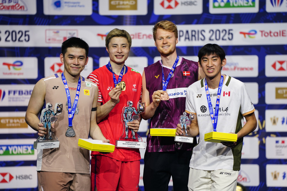 这次他在这, 面哭泣 这次他在这, 面哭泣