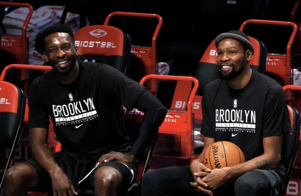 年选秀夜, 继续说道 年选秀夜, 继续说道